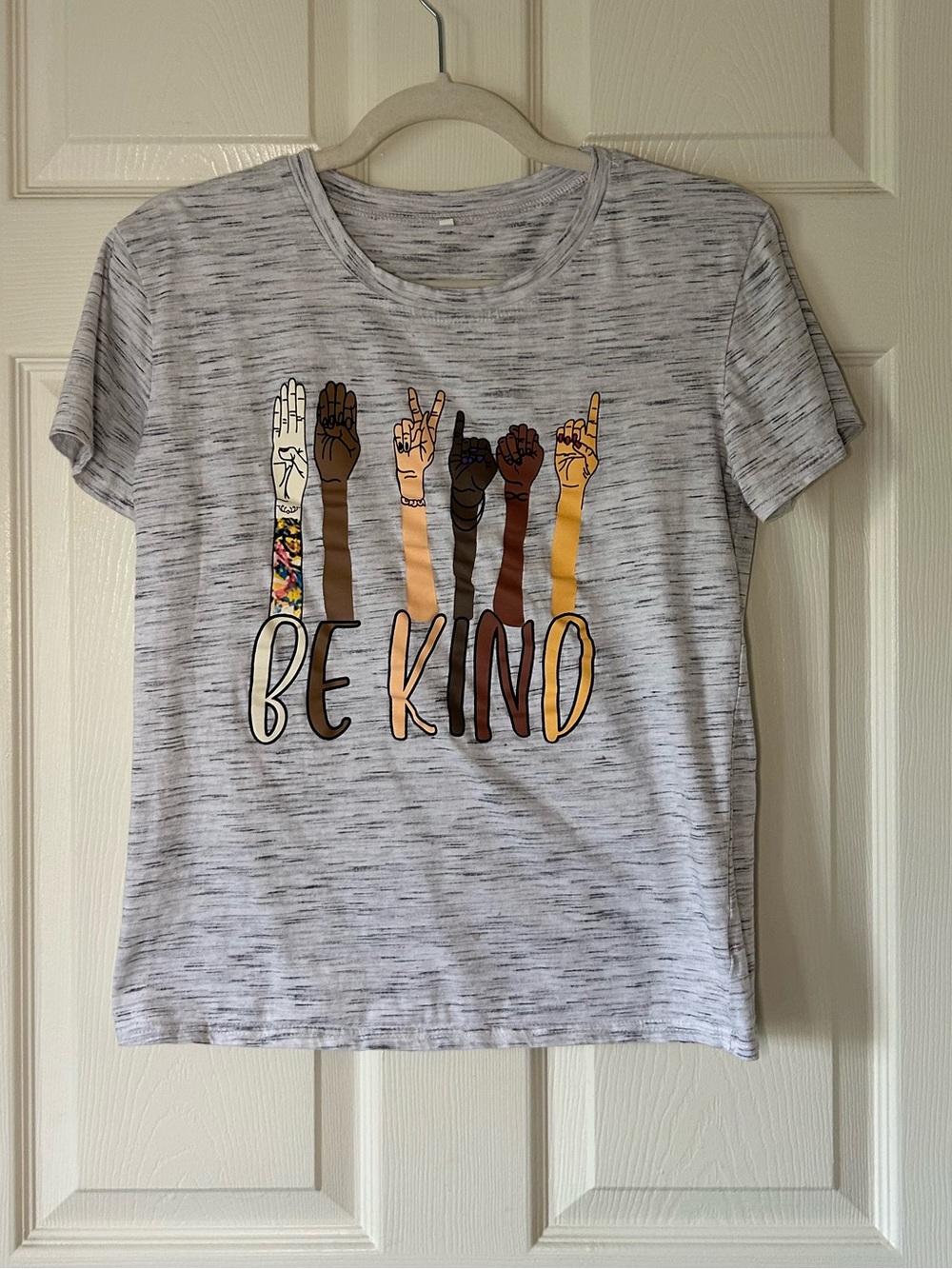🌸 Be Kind Graphic Tee Light Gray Inspirational Short Sleeve T-Shirt Size Small